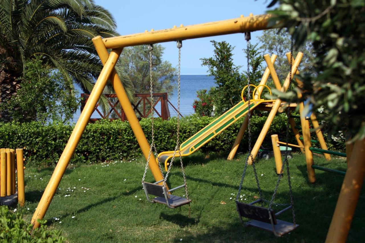 Razi Beach 레포카스트론 객실 사진